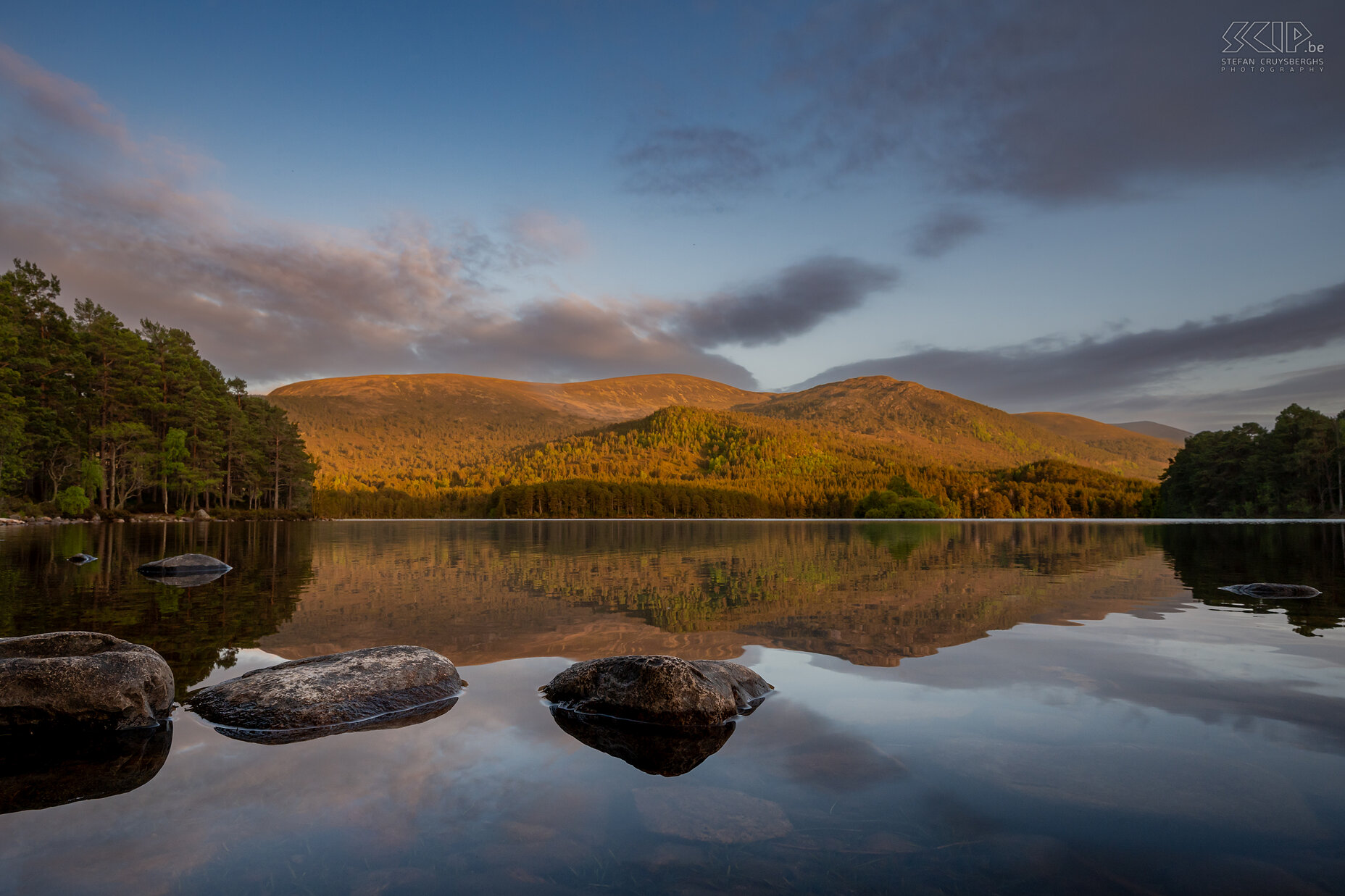 Rothiemurchus - Loch an Eilein Sunset at the beautiful Loch an Eileen in the Rothiemurchus Estate in the Cairgnorms National Park. Stefan Cruysberghs